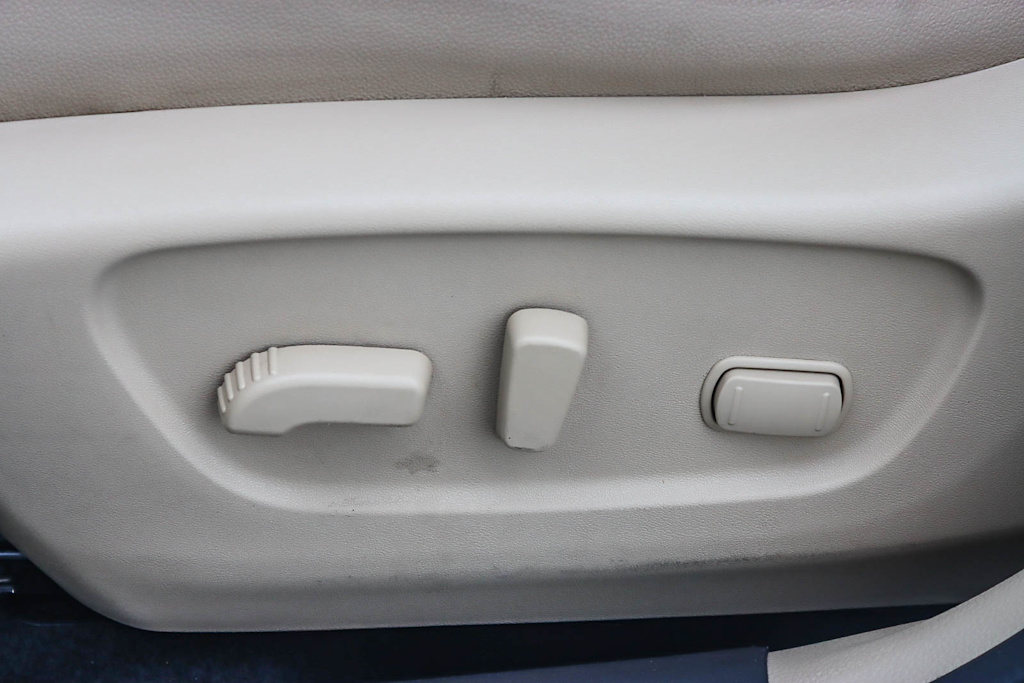 Thumbnail: 2020 Nissan Rogue - 24