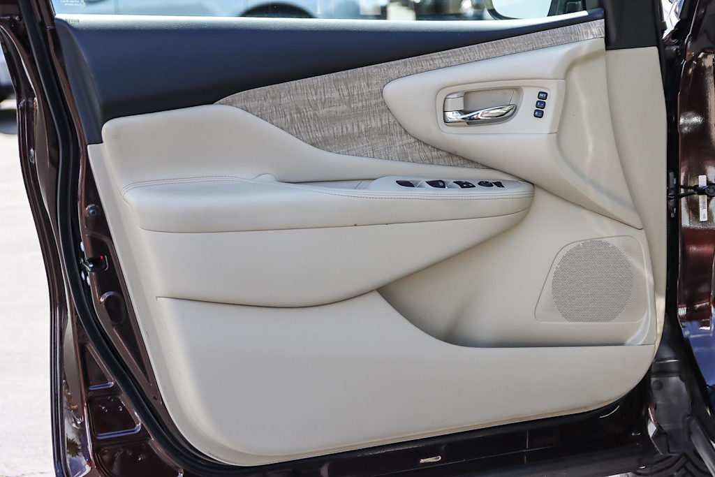2019 Nissan Murano SL 23