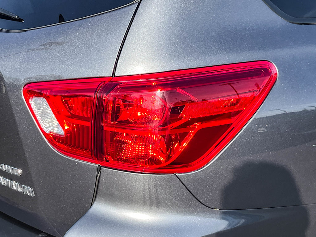 Thumbnail: 2019 Nissan Pathfinder - 16