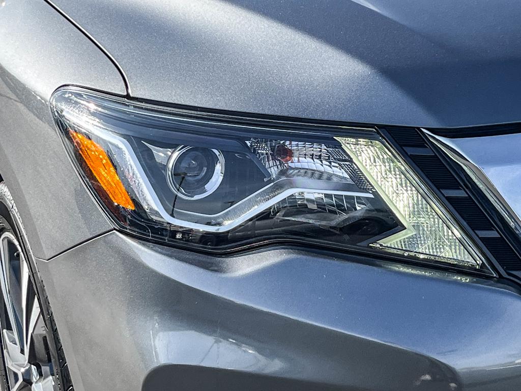 Thumbnail: 2019 Nissan Pathfinder - 15