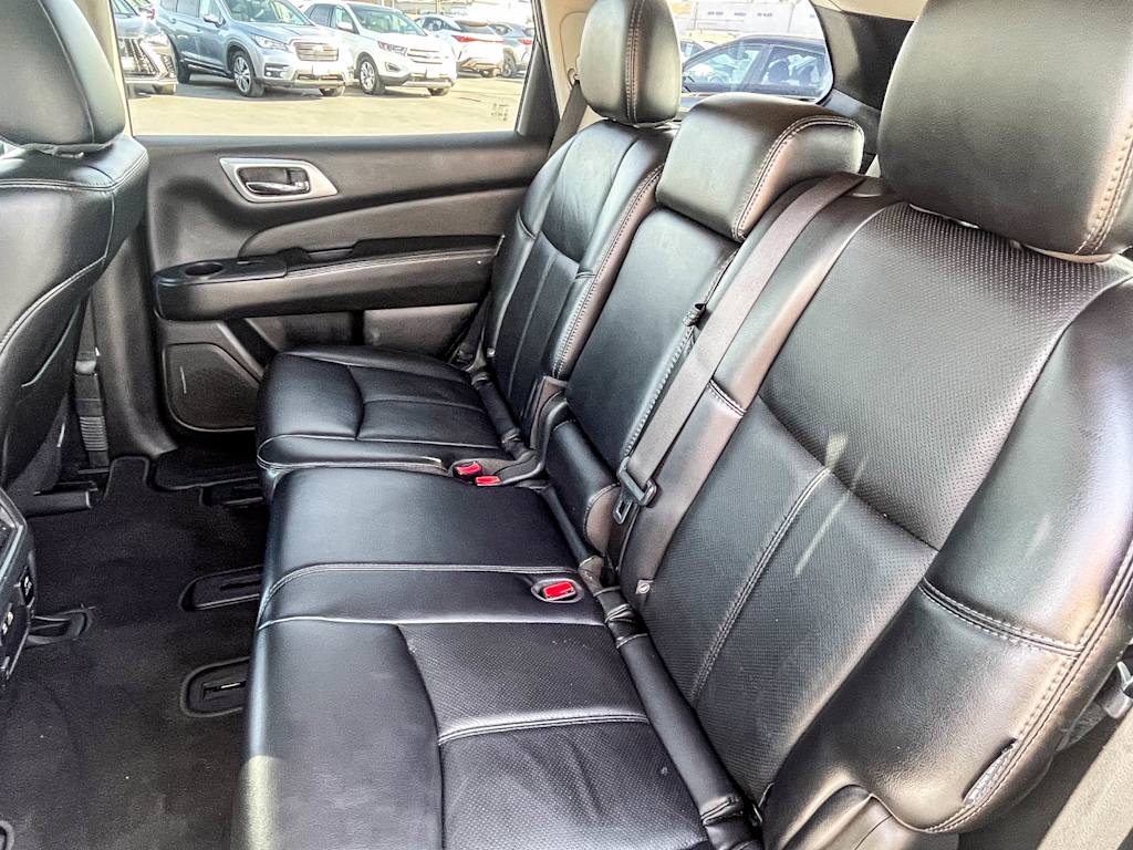 Thumbnail: 2019 Nissan Pathfinder - 9