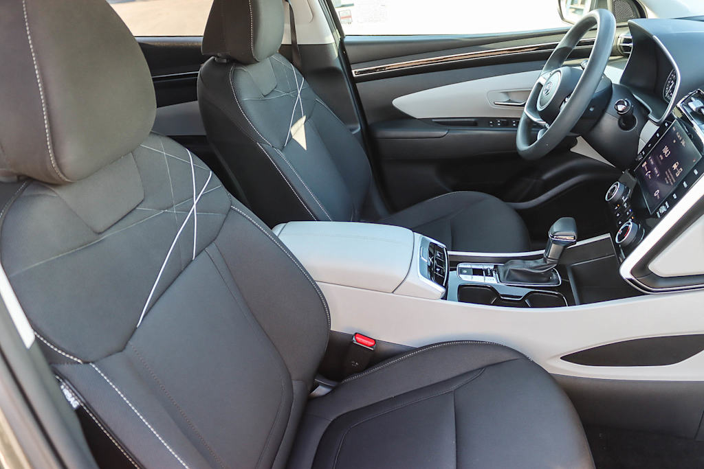 Thumbnail: 2022 Hyundai Tucson - 8