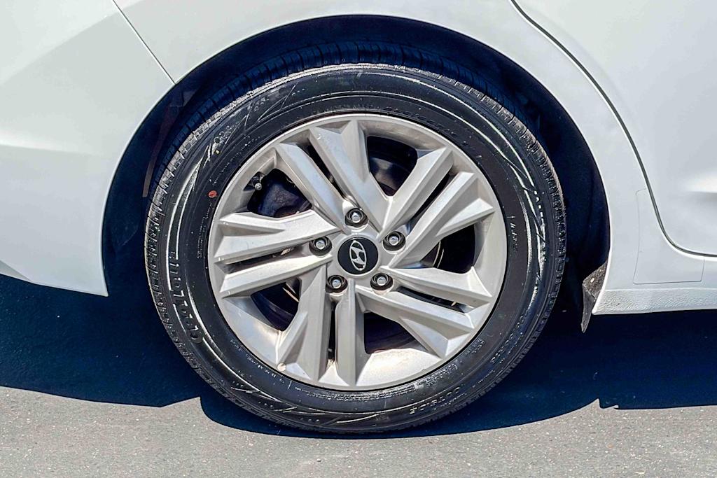Thumbnail: 2020 Hyundai Elantra - 20