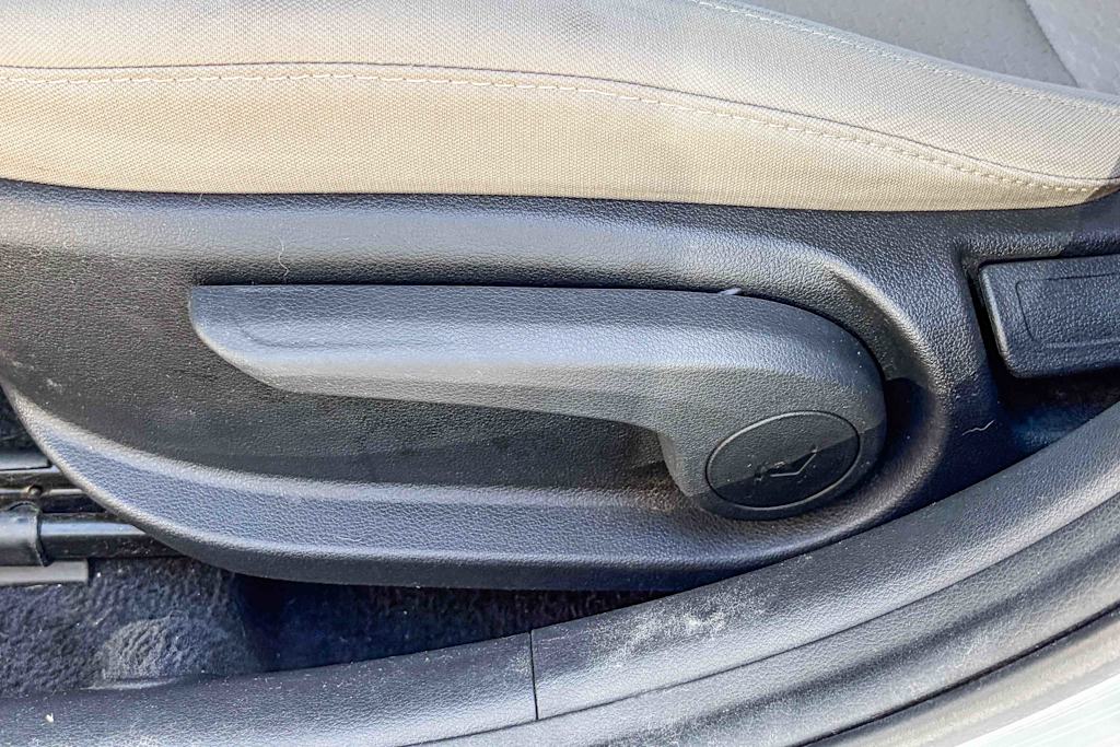 Thumbnail: 2020 Hyundai Elantra - 23