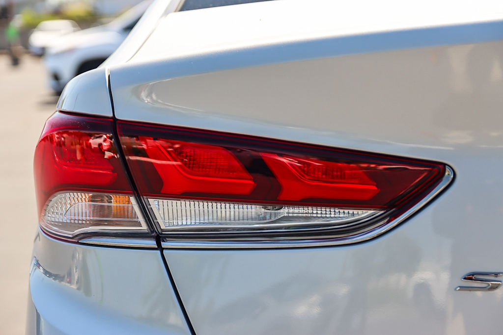 2019 Hyundai Sonata Limited 19
