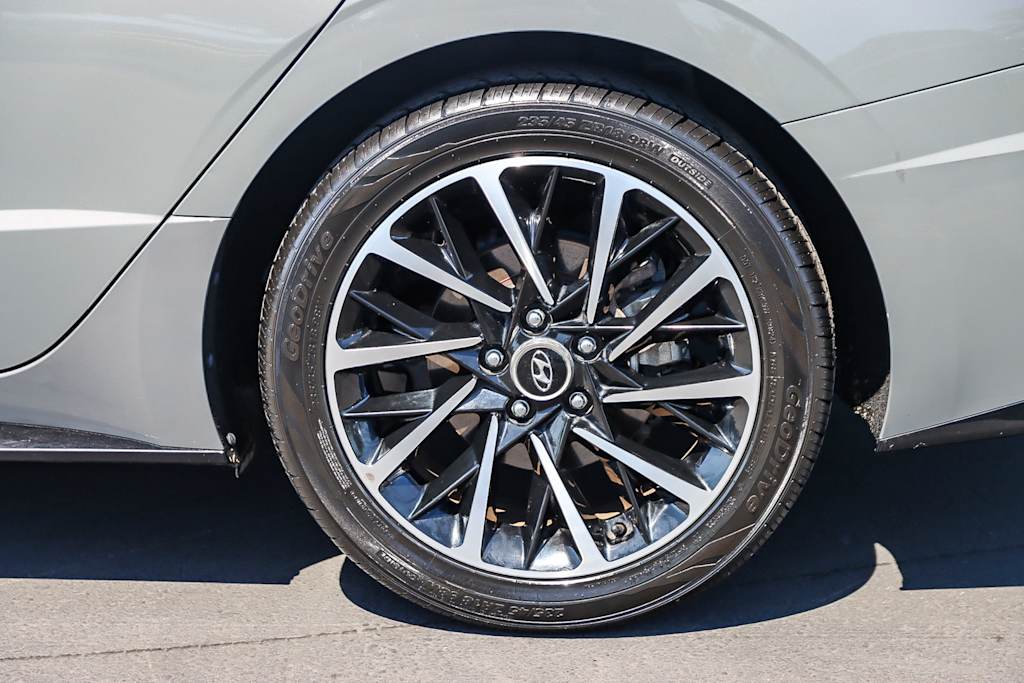 Thumbnail: 2020 Hyundai Sonata - 20