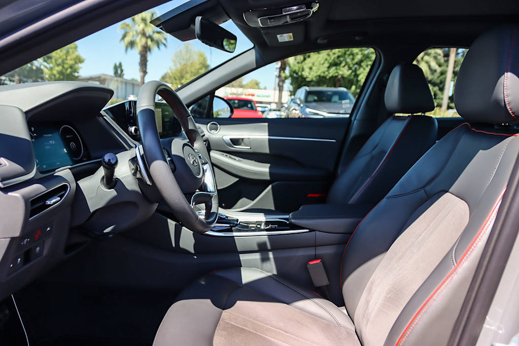 Thumbnail: 2020 Hyundai Sonata - 11