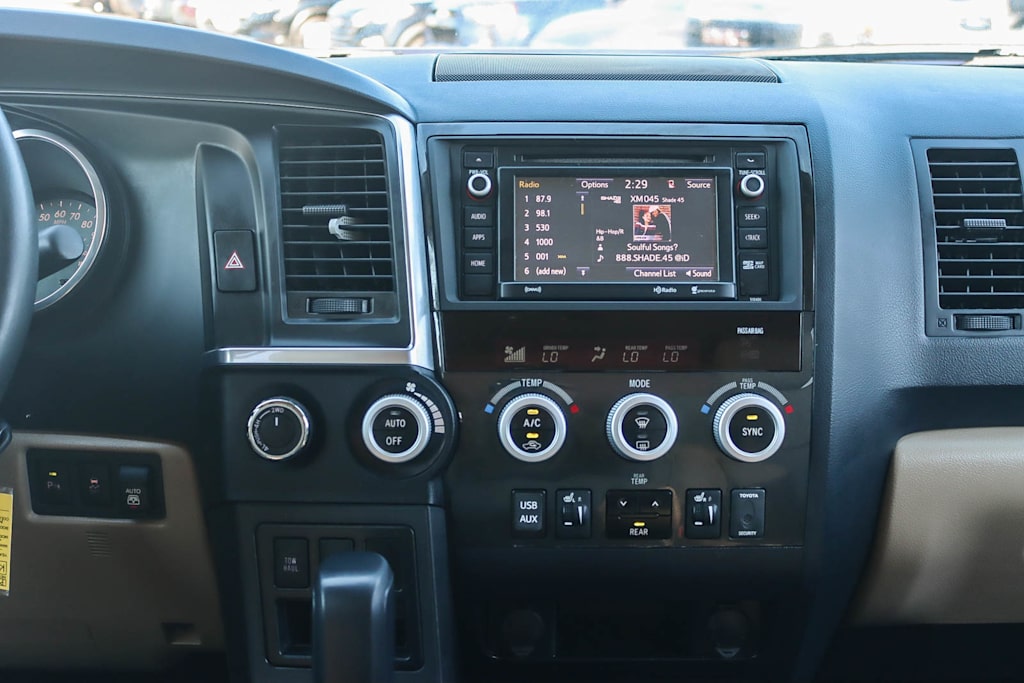 Thumbnail: 2019 Toyota Sequoia - 12