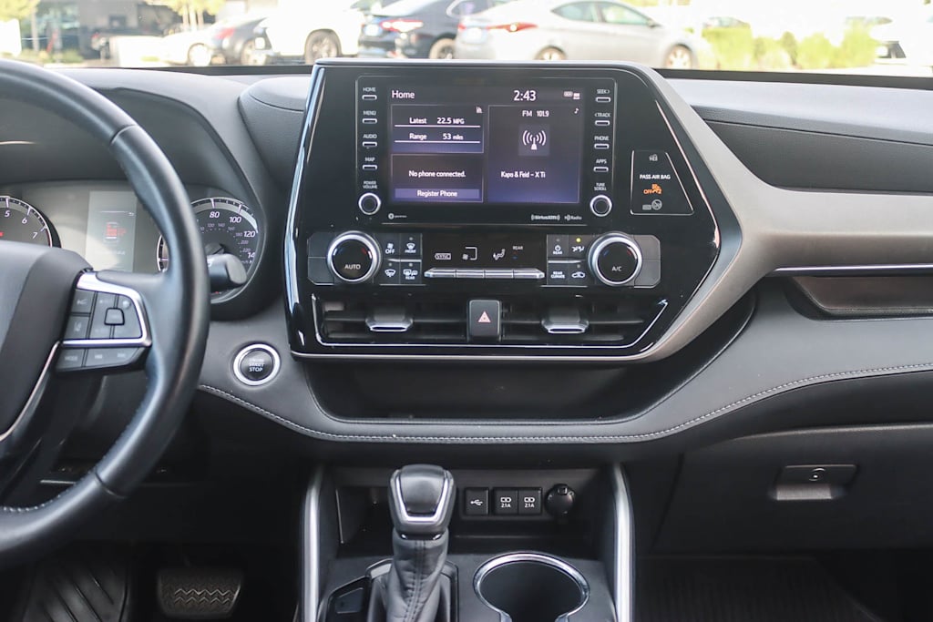 Thumbnail: 2020 Toyota Highlander - 12