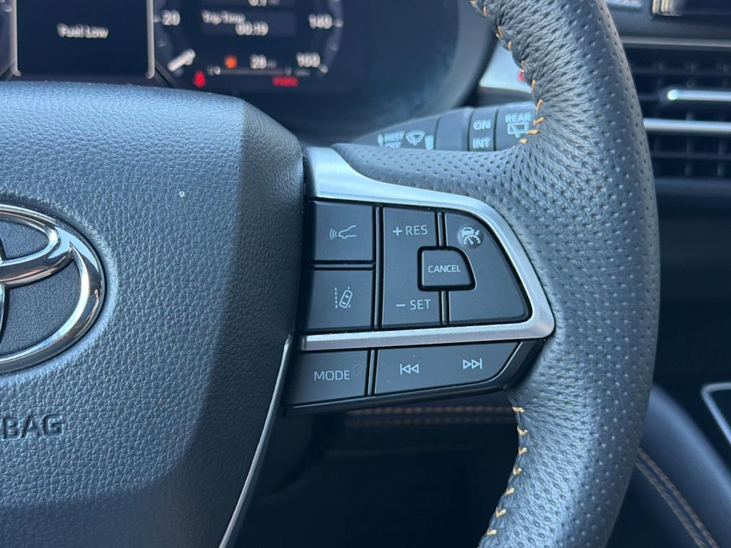 Thumbnail: 2026 Toyota Sienna - 32