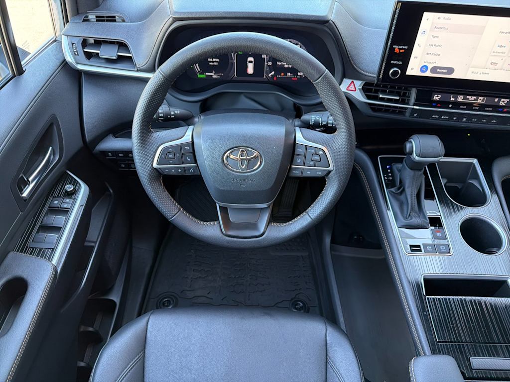 Thumbnail: 2026 Toyota Sienna - 9