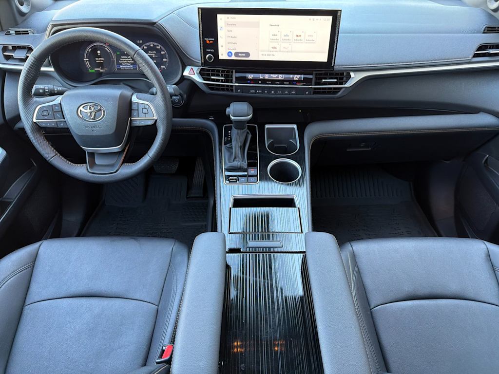 Thumbnail: 2026 Toyota Sienna - 2