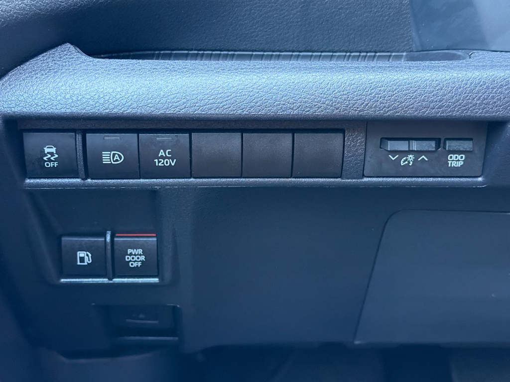 Thumbnail: 2026 Toyota Sienna - 34