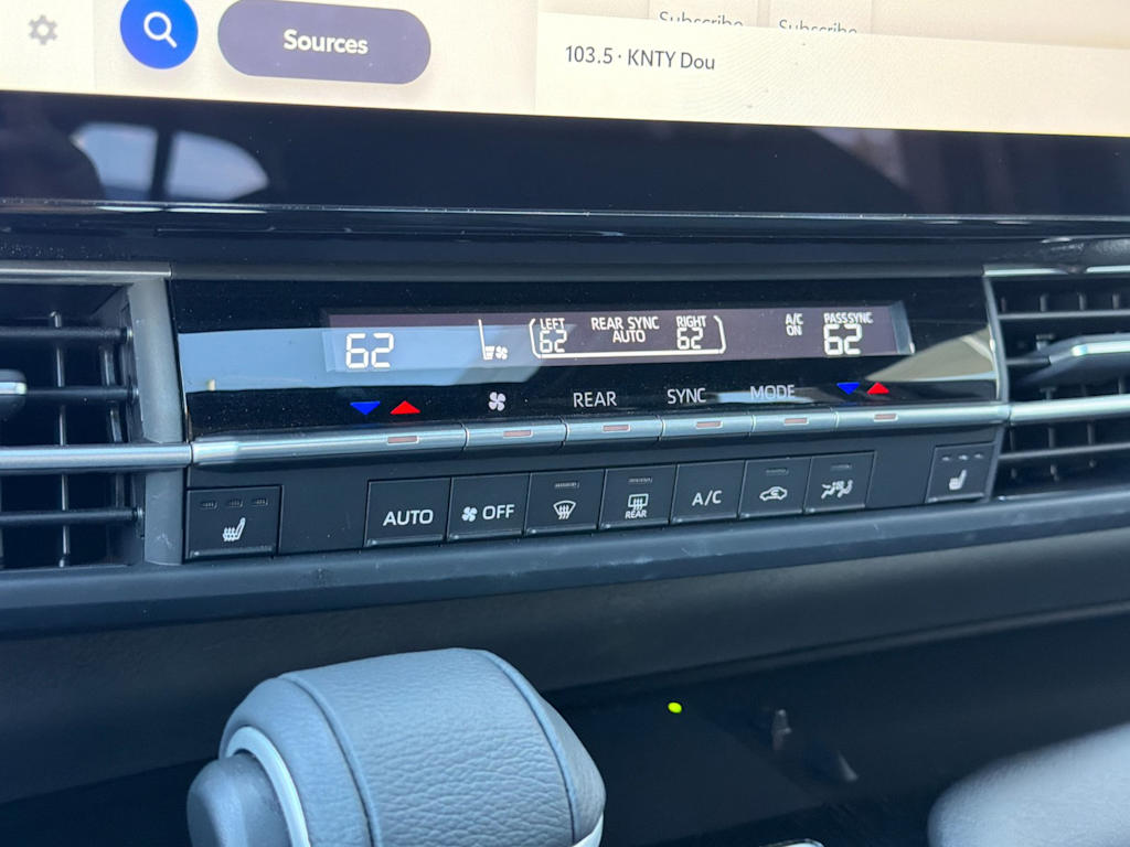 Thumbnail: 2026 Toyota Sienna - 28