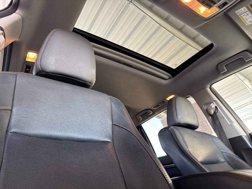 Thumbnail: 2015 Toyota Highlander - 25