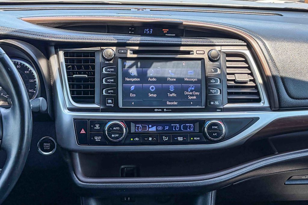 Thumbnail: 2015 Toyota Highlander - 12