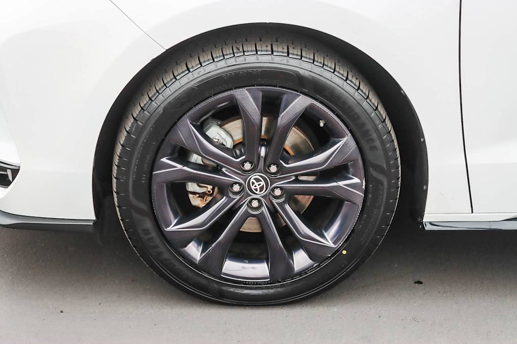 Thumbnail: 2022 Toyota Sienna - 6