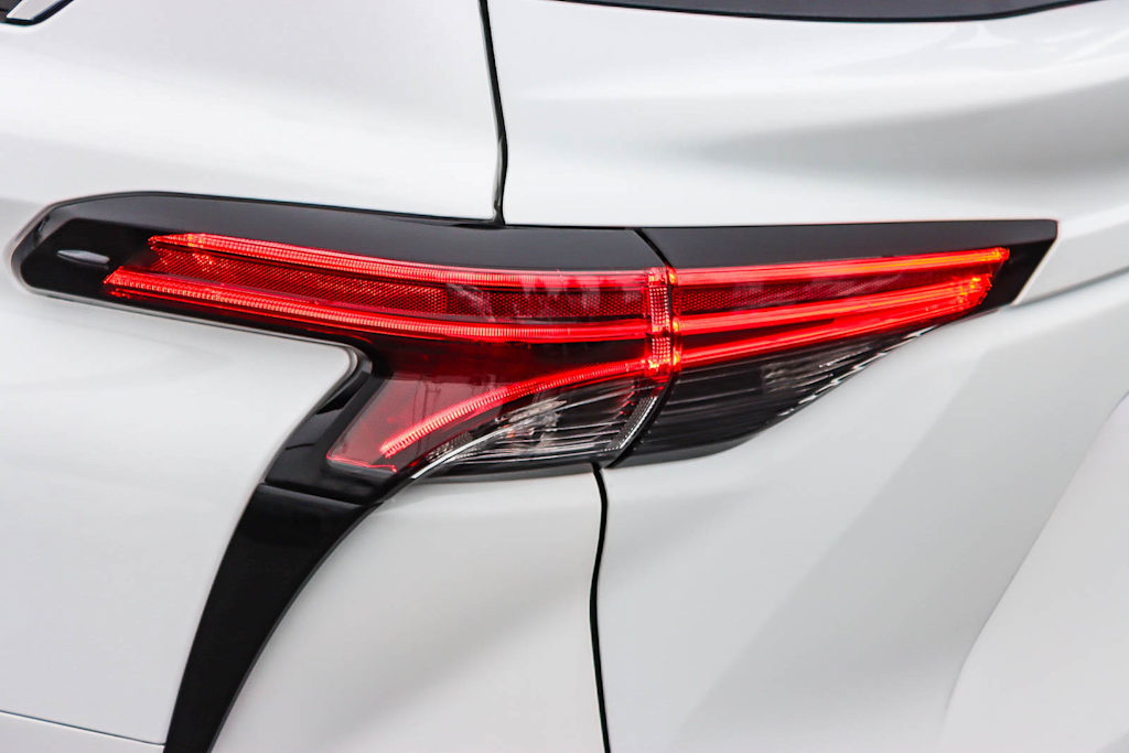 Thumbnail: 2022 Toyota Sienna - 20