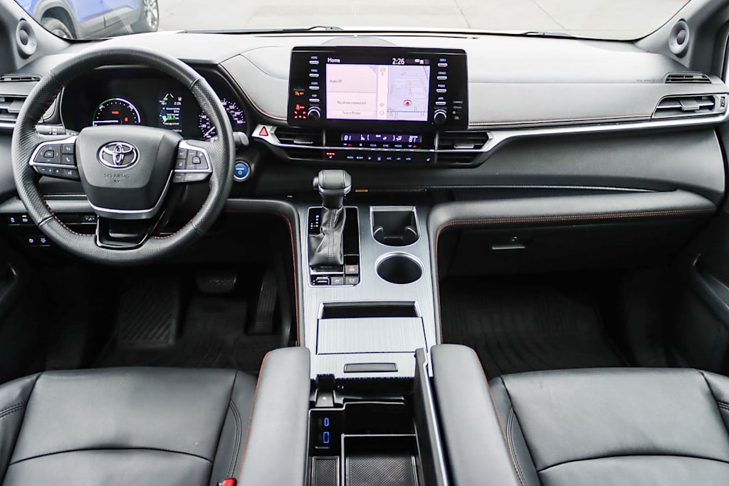 Thumbnail: 2022 Toyota Sienna - 2