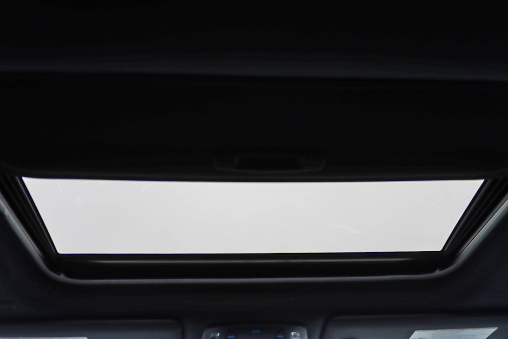 Thumbnail: 2022 Toyota Sienna - 23