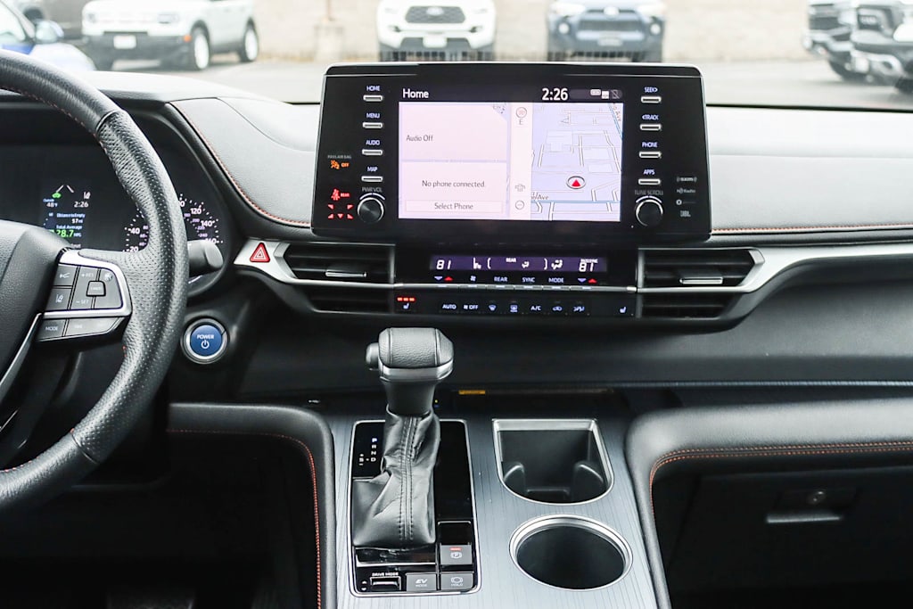 Thumbnail: 2022 Toyota Sienna - 12