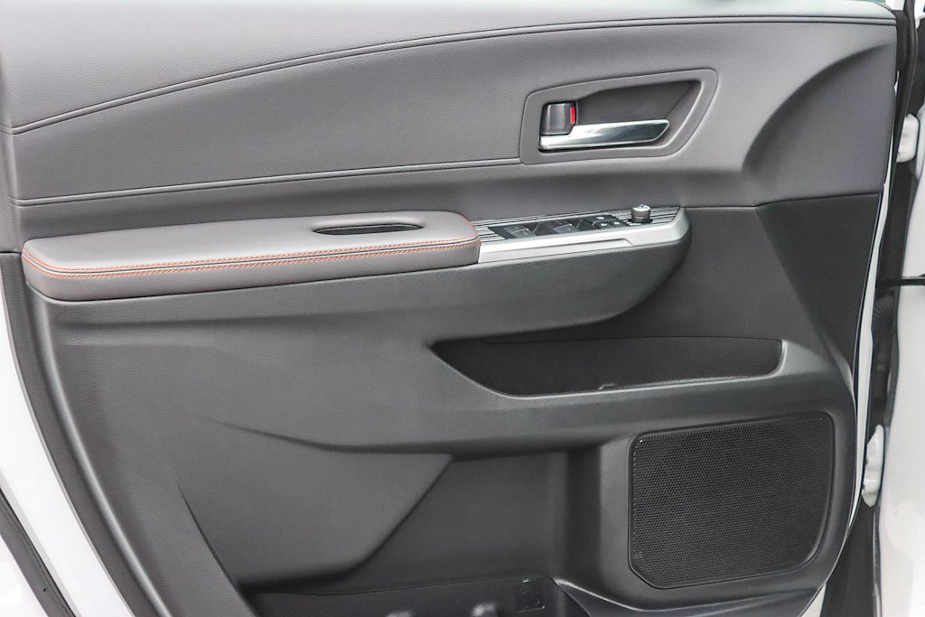 Thumbnail: 2022 Toyota Sienna - 24