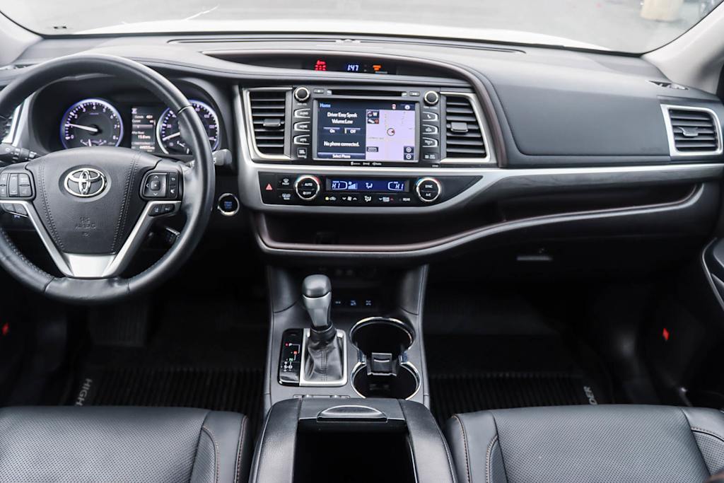 Thumbnail: 2018 Toyota Highlander - 2