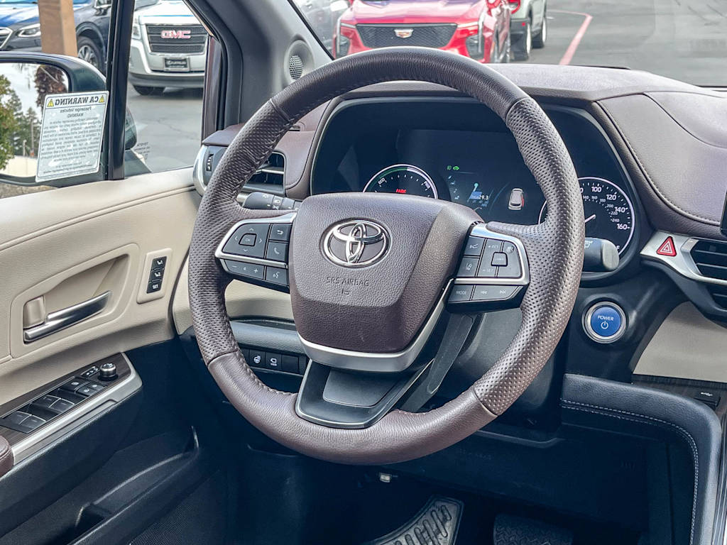 Thumbnail: 2024 Toyota Sienna - 8