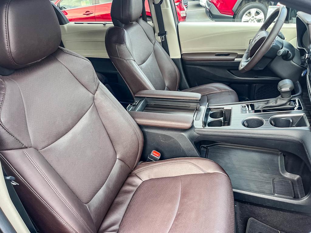 Thumbnail: 2024 Toyota Sienna - 9