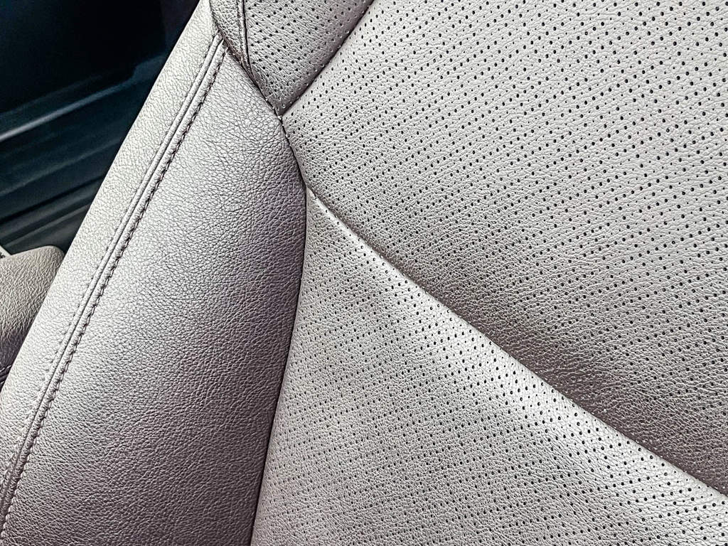 Thumbnail: 2024 Toyota Sienna - 10