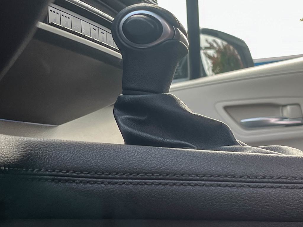 Thumbnail: 2024 Toyota Sienna - 27