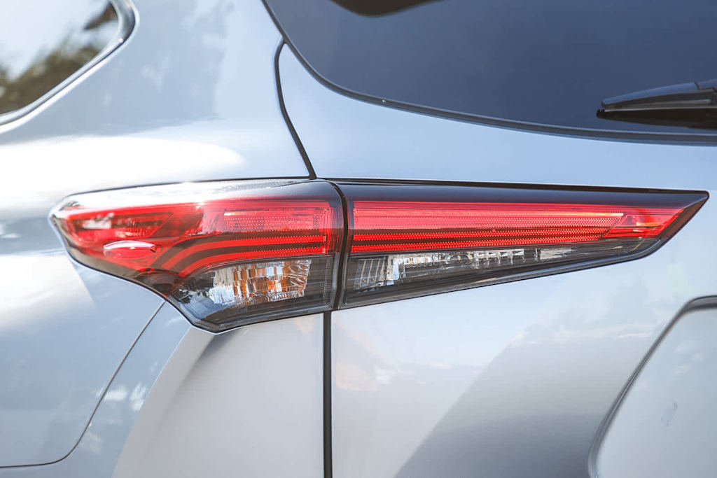 Thumbnail: 2022 Toyota Highlander - 27