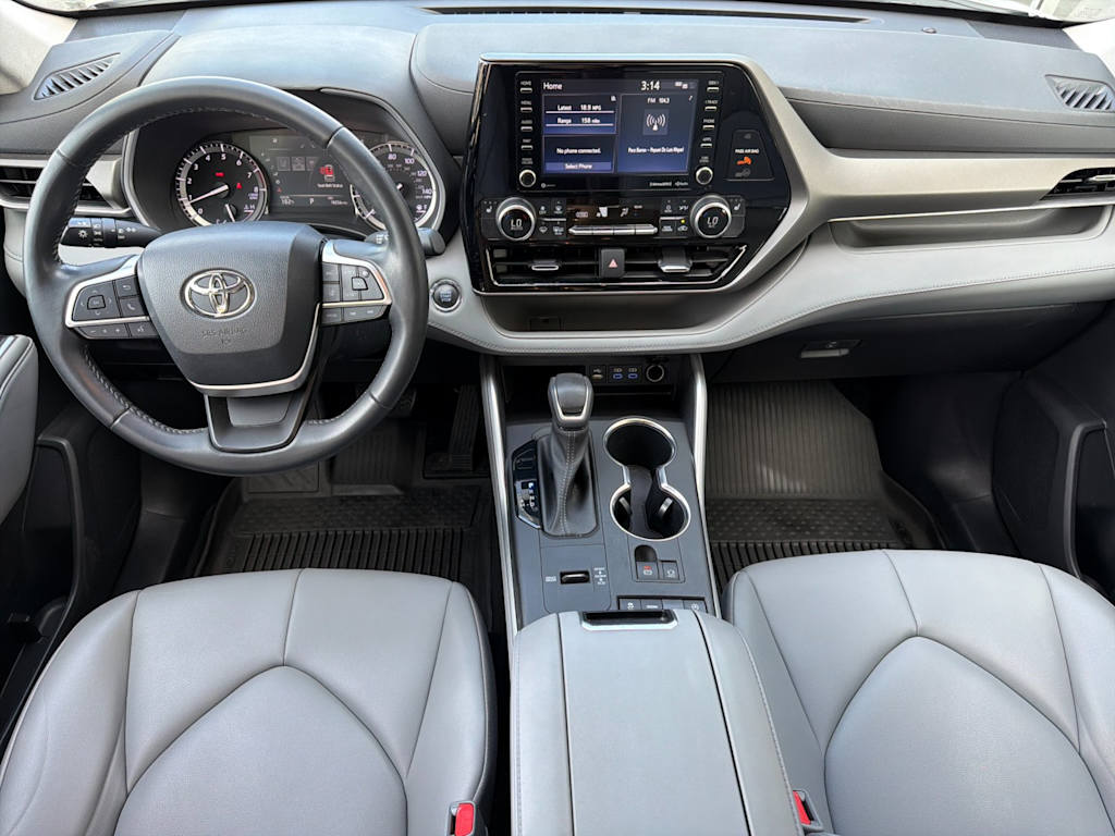 Thumbnail: 2022 Toyota Highlander - 2