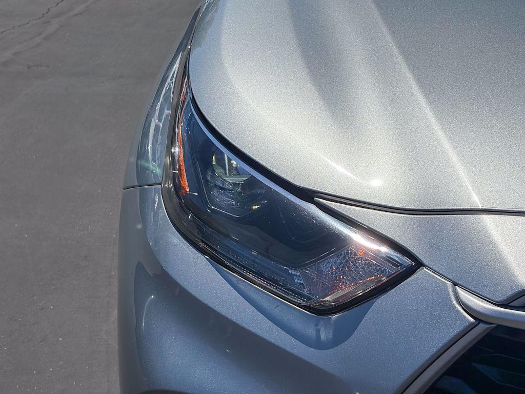 Thumbnail: 2021 Toyota Highlander - 19