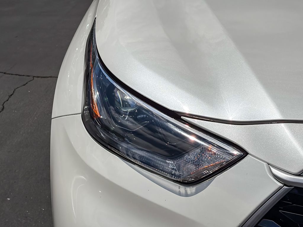 Thumbnail: 2021 Toyota Highlander - 18