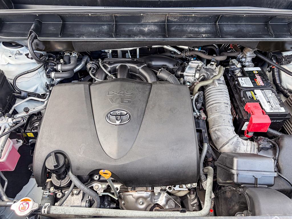 Thumbnail: 2021 Toyota Highlander - 7
