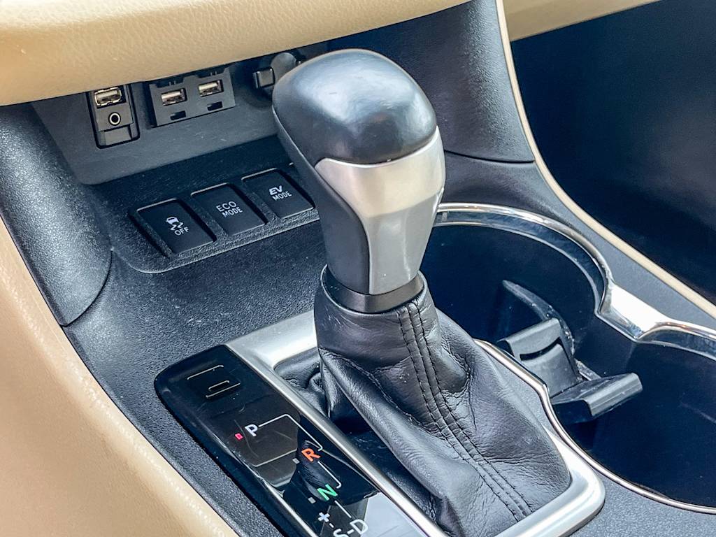 Thumbnail: 2019 Toyota Highlander - 13