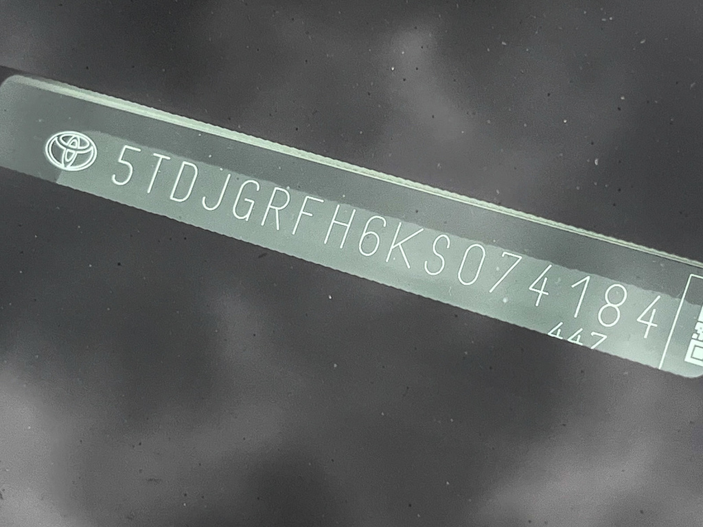 Thumbnail: 2019 Toyota Highlander - 16