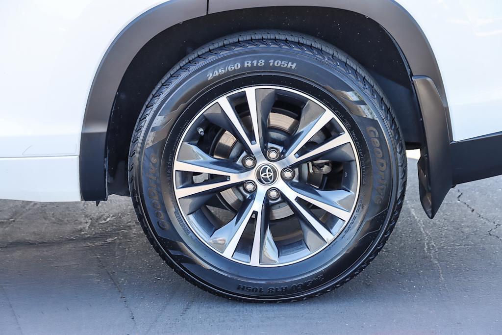 2016 Toyota Highlander XLE 21