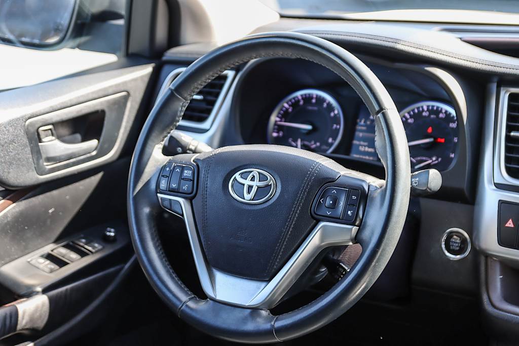 2016 Toyota Highlander XLE 8