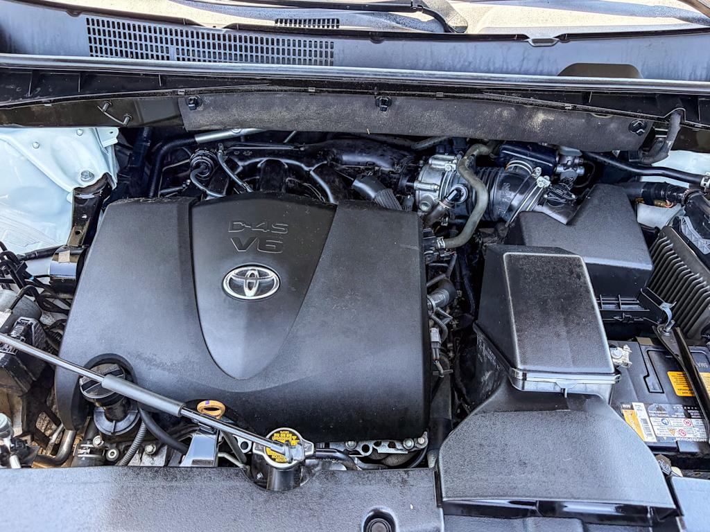 Thumbnail: 2017 Toyota Highlander - 8