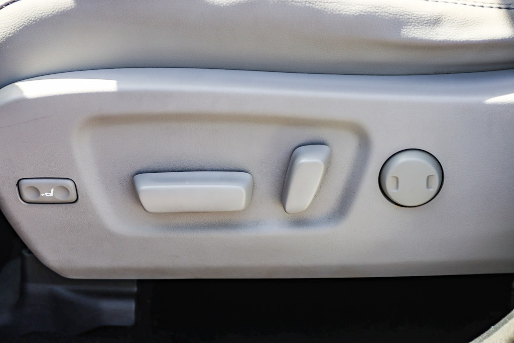2018 Toyota Highlander XLE 25