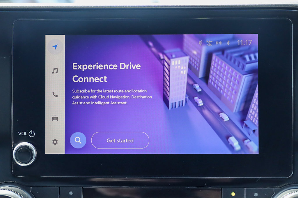 Thumbnail: 2023 Toyota Highlander - 21