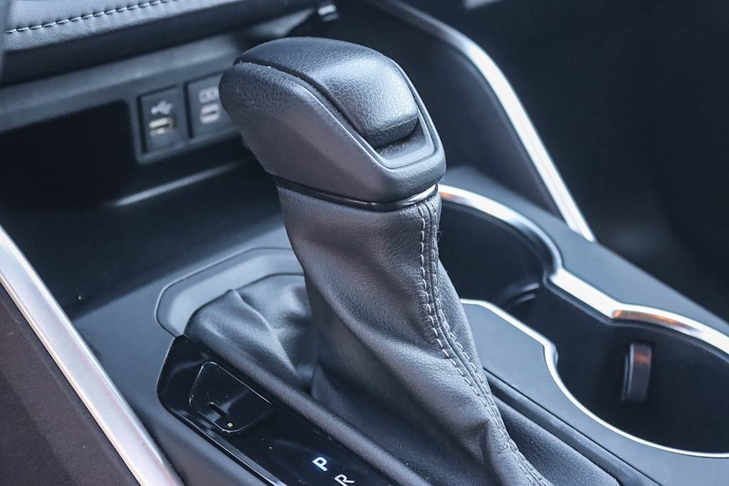 Thumbnail: 2023 Toyota Highlander - 13