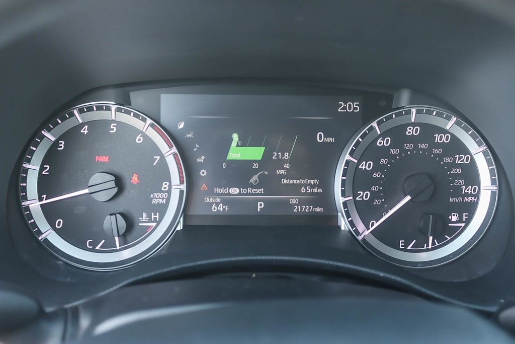 Thumbnail: 2023 Toyota Highlander - 14