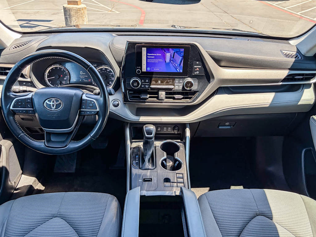 Thumbnail: 2024 Toyota Highlander - 2