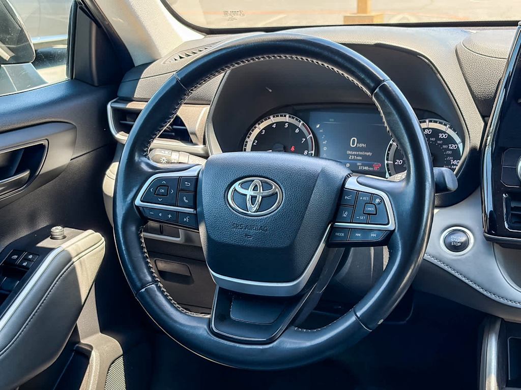 Thumbnail: 2024 Toyota Highlander - 9