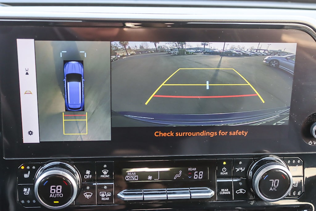 Thumbnail: 2023 Toyota Highlander - 26