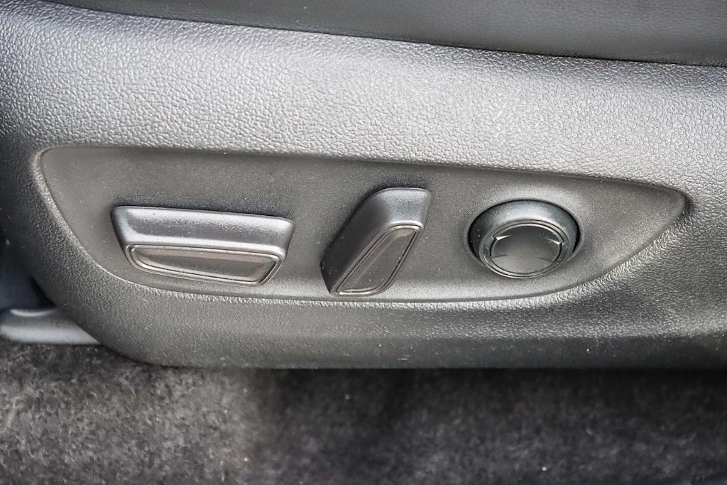 Thumbnail: 2024 Toyota Highlander - 25