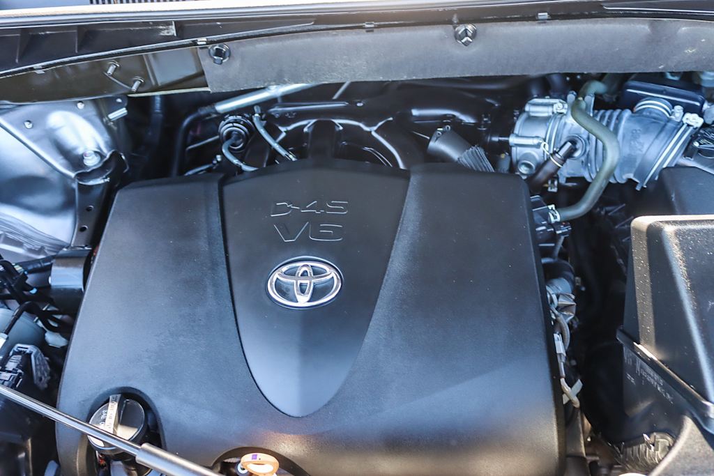 Thumbnail: 2019 Toyota Highlander - 7